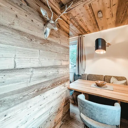Oldwood Chalet - Apartment With Balcony In Zillertal, Presented By Alpenluxus 公寓 *