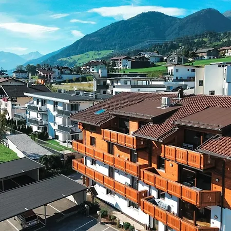 Oldwood - Balcony & Car Park By Alpenluxus * Fuegen